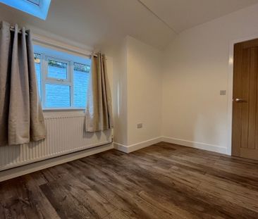 Dove Bank, UTTOXETER - Photo 1