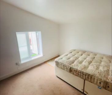 Penarth Road, CARDIFF - Photo 1