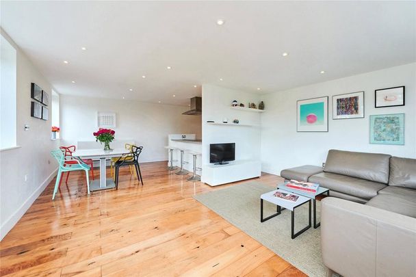 2 bedroom flat to rent - Photo 1