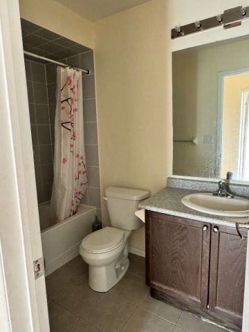 For Lease - 16 Quarrie Lane, Ajax, Ontario - Photo 5