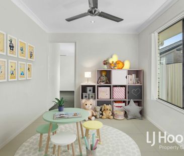 Modern Living in the Heart of Yarrabilba - Walking Distance to Schools - Photo 3