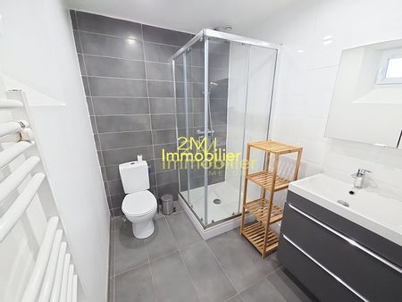 Location Appartement 3 pièces 43m² - Photo 3