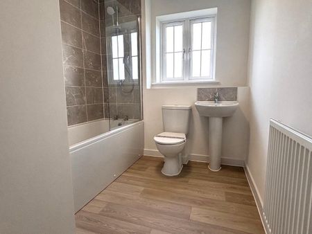 2 bedroom flat to rent - Photo 4