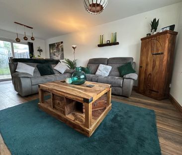 3 bedroom semi-detached house to rent - Photo 1