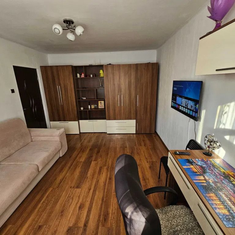 Garsoniera la etaj intermediar, situata in cartierul Astra - Fotografie 1