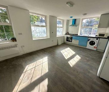 High Street, Ruislip, HA4 - Photo 2