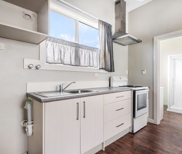 1 Bedroom Unit - Photo 2