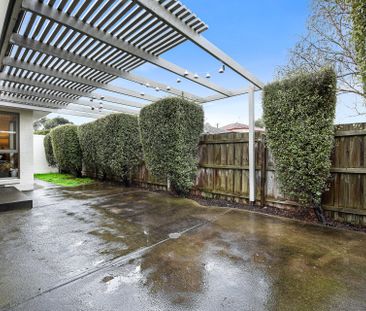 2/36 Cambridge Drive, Glen Waverley - Photo 5