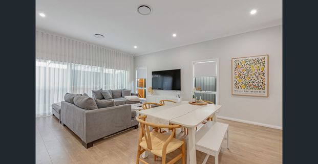 Just Beautiful - Photo 1