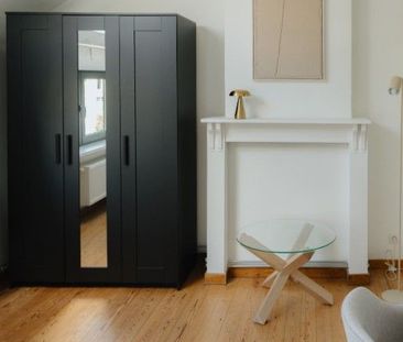 Lichtrijke, gerenoveerde, bemeubelde studio in cohousing — De Pinte... - Photo 2