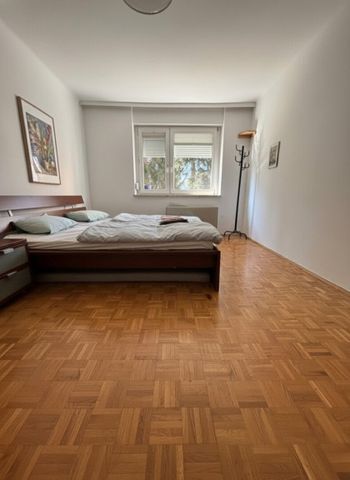 Gemütliche möbelierte 2-Zi-Wohnung mit Balkon, Parkplatz & Grünblick in 8045! - Photo 4