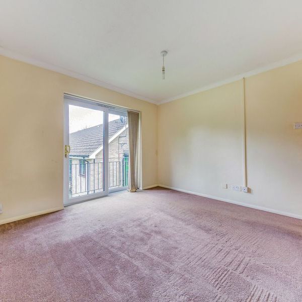 3 bedroom apartment to rent - Photo 1