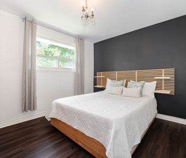 For Lease - 15 Kemano Road Unit# MAIN FLOOR, Aurora, Ontario - Photo 2