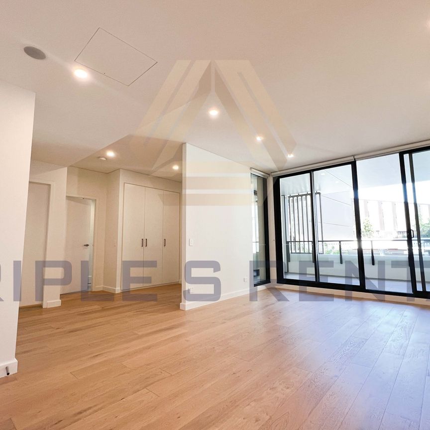 One Bedroom with big study and big Balcony! - Photo 1