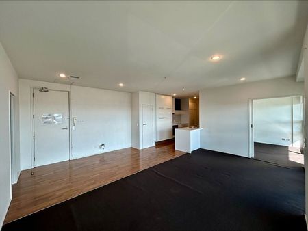 PREMIUM CITY APARTMENT LIVING!! - Photo 3