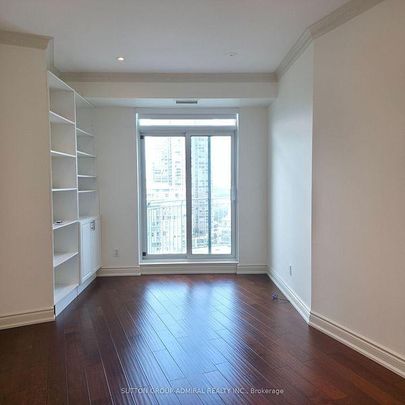 2111 Lake Shore Boulevard West condo — Toronto, ON (3-Bedroom) - 3 Bedroom - Photo 1