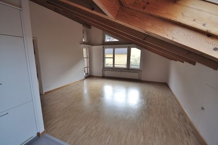 2 1/2 Zimmerwohnung, Dachstock - Photo 4