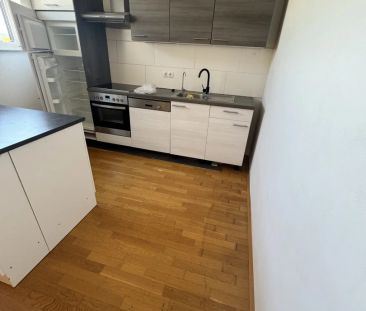 Ab sofort: Schöne 3-Zimmer-Wohnung mit großer Dachterrasse - Foto 1