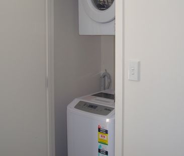 Furnished Studio Unit - Photo 6