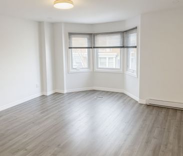 For Lease - 17 Keewatin Avenue, Toronto, Ontario - Photo 2