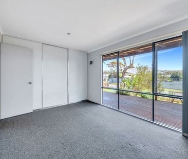 1A Regent St, Port Elliot SA 5212 - House For Rent | Domain - Photo 5