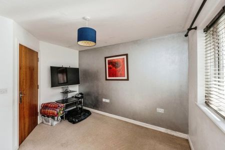 Village Drive, Abertawe, SA4 - Photo 4