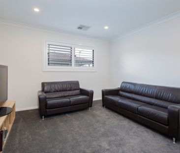 2/16 Hill Street, North Lambton NSW 2299 - House For Rent | Domain - Photo 5