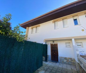 Alquiler de chalet pareado en Barrio Oriñón - Photo 4