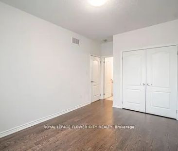 37 Hashmi Place #Upper - Photo 4