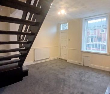2 bedroom terraced house to rent - Photo 3