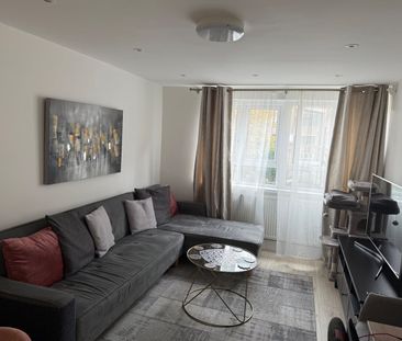 1 Bed Flat, Cheesemans Terrace, W14 - Photo 2