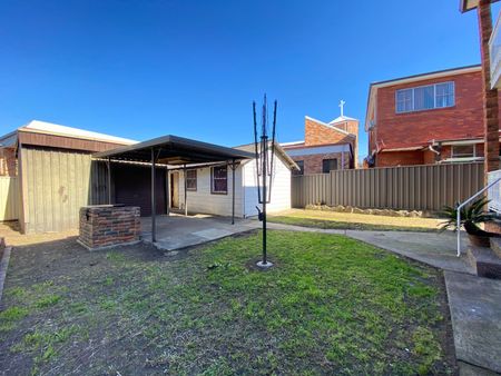 10 Cambridge Avenue, 2200, Bankstown Nsw - Photo 5