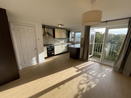 3 bedroom detached house to rent - Photo 5