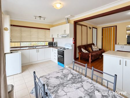 Fully-Furnished Property in a Perfect Location - Photo 4