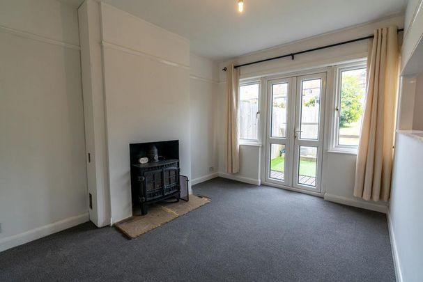 3 bedroom terraced house to rent - Photo 1