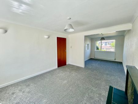 3 bedroom semi-detached house to rent - Photo 3