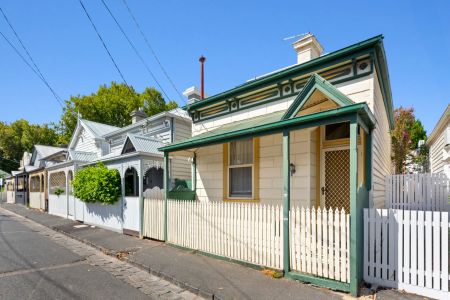 70 Aberdeen Road, Prahran. - Photo 3