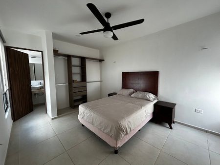 CASA EN RENTA DE UN PISO AMUEBLADA EN BOSQUES CHOLUL - Photo 3
