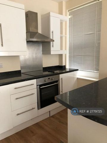 2 bedroom maisonette to rent - Photo 4