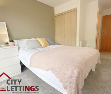 2 Bedroom Apartment - Photo 3