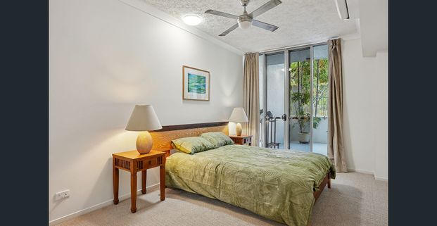 Spacious courtyard apartment with resort facilities - Photo 1