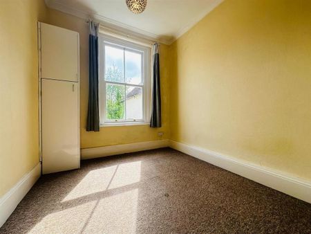 3 bedroom terraced house to rent - Photo 2