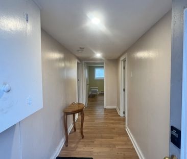 CHARMING 2 BR LOWER LEVEL UNIT | 108 HERRING COVE ROAD | $1650 AVAI... - Photo 4