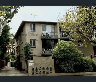 9/41 Carroll Crescent, Glen Iris, Vic 3146 - Photo 2