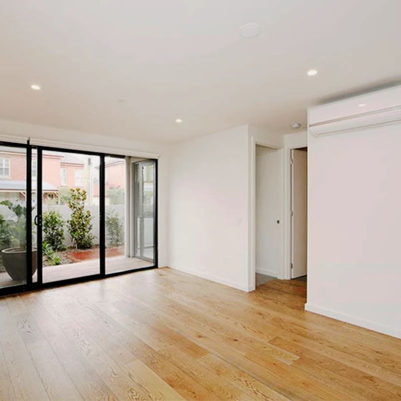 2Bedrooms, 2Bathrooms - Photo 1