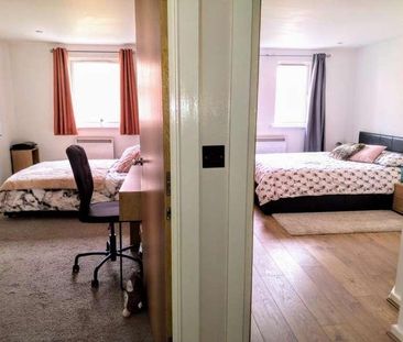 Adamson House Saltra, Salford Quays, M5 - Photo 3