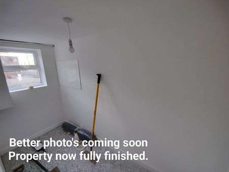 4 Bed Terraced House, Oakley Grove, LS11 - Photo 3