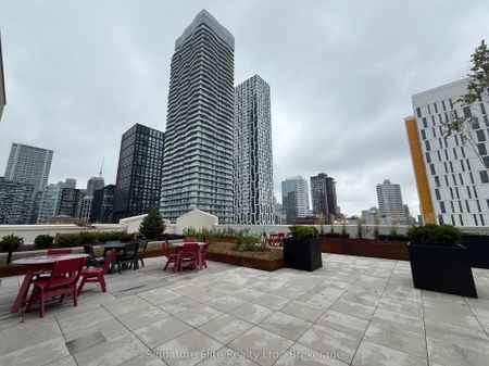 Merchandise Lofts , #1001 - Photo 4