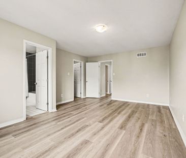 For Lease - 158 Lokoya Street, Kanata, Ontario - Photo 4