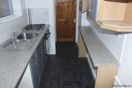 3 bedroom property to rent in Leicester - Photo 4